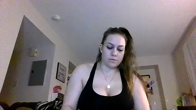 Snapshot of thedevinemama chatting on February 20, 2026, 3:03 am thedevinemama online show from February 20, 2026, 3:03 am