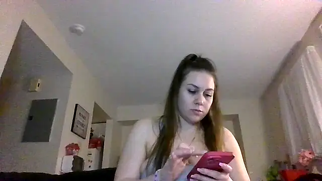 Snapshot of thedevinemama chatting on February 28, 2026, 4:12 am thedevinemama online show from February 28, 2026, 4:12 am