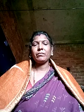 Savita992 online show from December 18, 2025, 9:36 am