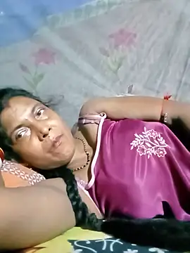 Savita992 online show from June 1, 2026, 7:57 pm