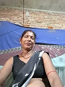 Snapshot of Savita992 chatting on June 30, 2026, 8:47 am Savita992 online show from June 30, 2026, 8:47 am