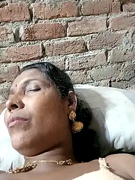 Savita992 online show from September 24, 2025, 6:47 pm