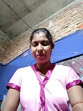 Snapshot of Savita992 chatting on July 26, 2026, 7:04 am Savita992 online show from July 26, 2026, 7:04 am