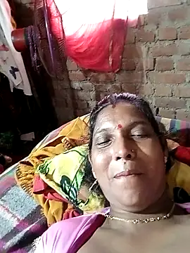 Savita992 online show from October 3, 2025, 2:37 am