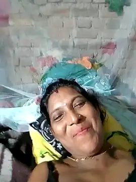 Savita992 online show from October 4, 2025, 11:50 pm