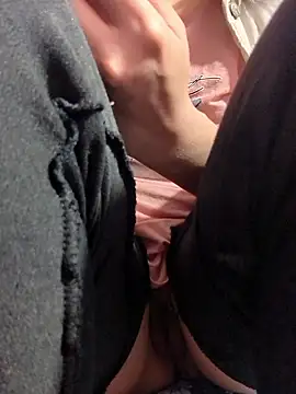 Snapshot of opna8 chatting on January 14, 2026, 9:35 am opna8 online show from January 14, 2026, 9:35 am