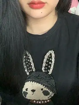 Linhtruong  online show from November 5, 2025, 4:15 am