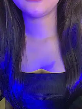 Linhtruong  online show from April 1, 2026, 4:03 am