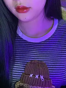 Linhtruong  online show from February 21, 2026, 4:03 am