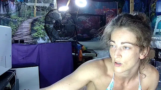 Snapshot of aquafoxy chatting on July 7, 2026, 8:56 pm aquafoxy online show from July 7, 2026, 8:56 pm