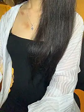 Nhinhi18 online show from October 20, 2025, 3:23 pm