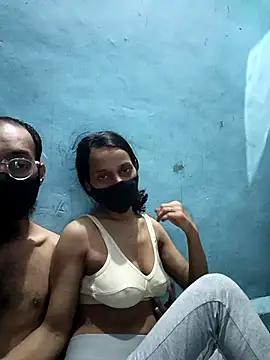 ursumita online show from October 28, 2025, 7:57 pm