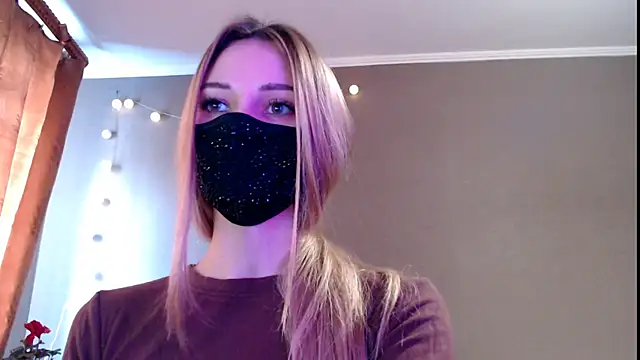 Snapshot of Iris_lave chatting on February 10, 2026, 1:21 pm Iris lave online show from February 10, 2026, 1:21 pm