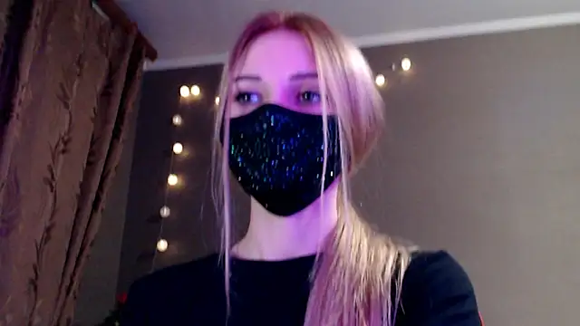 Snapshot of Iris_lave chatting on February 12, 2026, 6:51 pm Iris lave online show from February 12, 2026, 6:51 pm