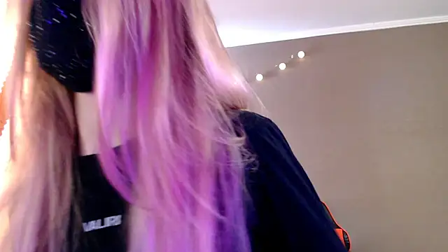 Snapshot of Iris_lave chatting on February 3, 2026, 1:16 pm Iris lave online show from February 3, 2026, 1:16 pm