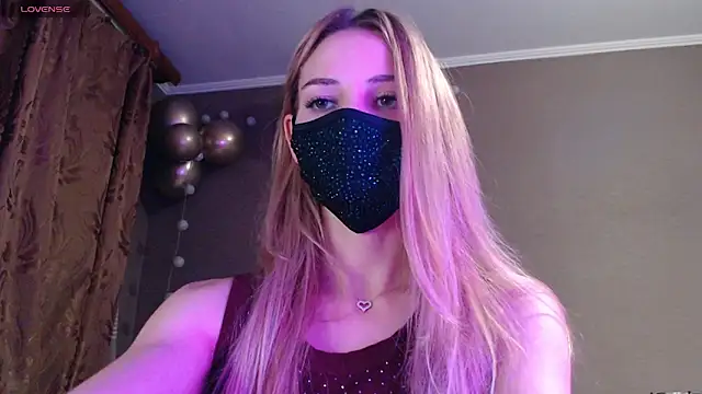 Iris lave online show from November 7, 2025, 6:12 pm