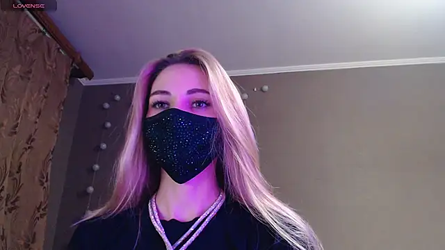 Iris lave online show from November 1, 2025, 4:23 pm