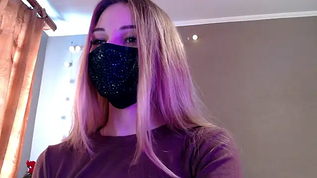 Snapshot of Iris_lave chatting on February 1, 2026, 12:47 pm Iris lave online show from February 1, 2026, 12:47 pm