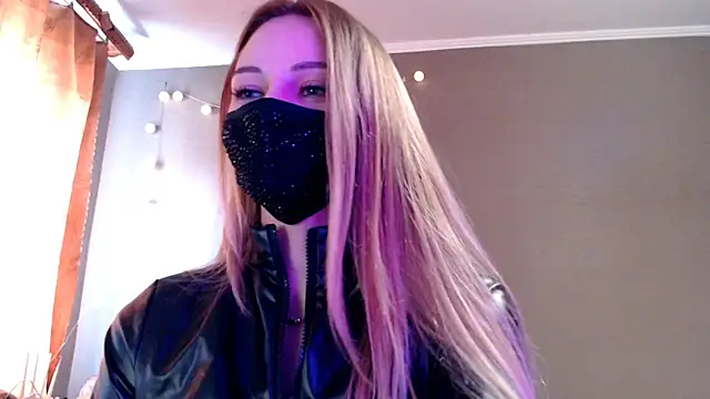 Snapshot of Iris_lave chatting on March 3, 2026, 1:18 pm Iris lave online show from March 3, 2026, 1:18 pm