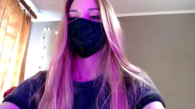 Snapshot of Iris_lave chatting on May 7, 2026, 2:09 pm Iris lave online show from May 7, 2026, 2:09 pm