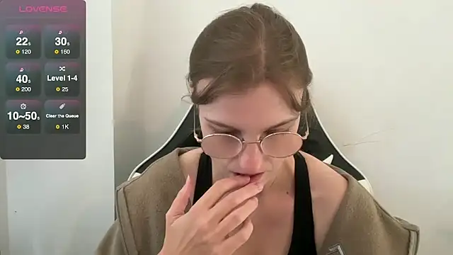 Snapshot of BustyKellyXXX chatting on October 23, 2025, 8:46 am BustyKellyXXX online show from October 23, 2025, 8:46 am