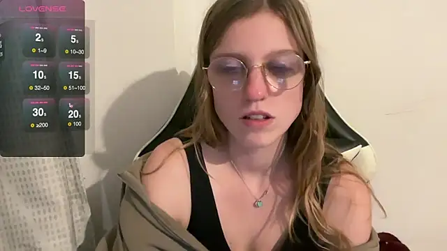 Snapshot of BustyKellyXXX chatting on December 22, 2025, 8:53 pm BustyKellyXXX online show from December 22, 2025, 8:53 pm