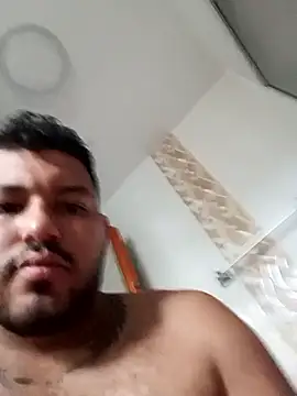 Snapshot of Frank0021 chatting on October 18, 2025, 12:07 pm Frank0021 online show from October 18, 2025, 12:07 pm