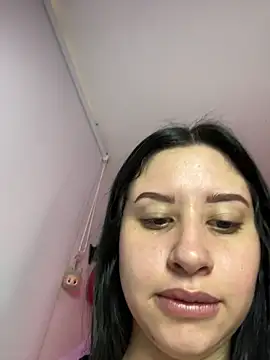 Snapshot of lucy_grey25 chatting on March 7, 2026, 2:22 pm lucy grey25 online show from March 7, 2026, 2:22 pm