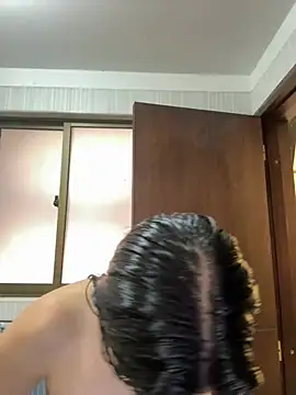 Snapshot of lucy_grey25 chatting on March 24, 2026, 2:39 pm lucy grey25 online show from March 24, 2026, 2:39 pm