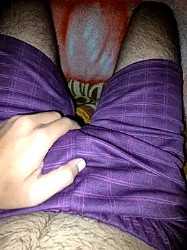 project085 online show from October 3, 2025, 5:47 pm