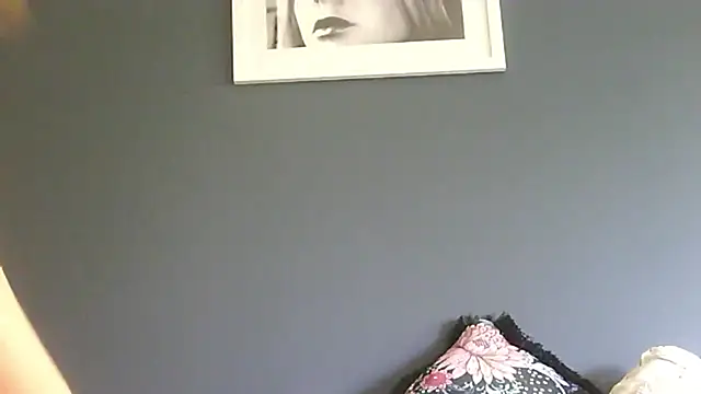 Snapshot of Ginger-bb chatting on June 4, 2026, 6:07 am Ginger-bb online show from June 4, 2026, 6:07 am