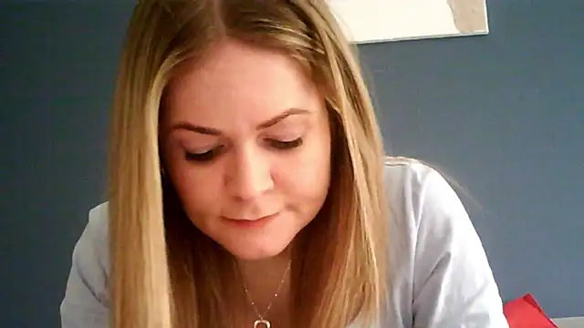 Snapshot of Ginger-bb chatting on March 23, 2026, 6:35 am Ginger-bb online show from March 23, 2026, 6:35 am