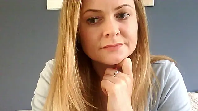Snapshot of Ginger-bb chatting on March 27, 2026, 8:26 am Ginger-bb online show from March 27, 2026, 8:26 am