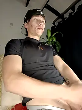 Snapshot of Logan_sixxer chatting on December 21, 2025, 3:08 am Logan sixxer online show from December 21, 2025, 3:08 am