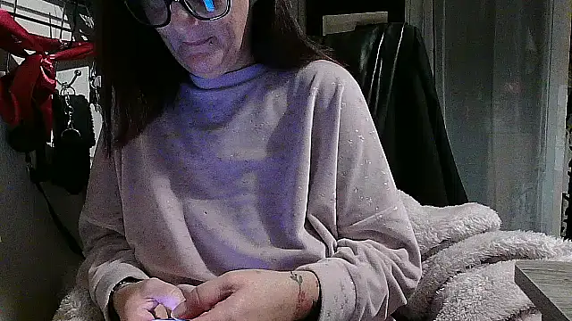 Mistress-Ivy51 online show from November 10, 2025, 6:29 am