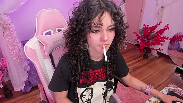 Snapshot of bunny_curly chatting on October 7, 2025, 2:07 pm bunny curly online show from October 7, 2025, 2:07 pm