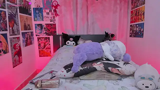 Snapshot of FluffyMelons chatting on February 24, 2026, 11:05 pm FluffyMelons online show from February 24, 2026, 11:05 pm