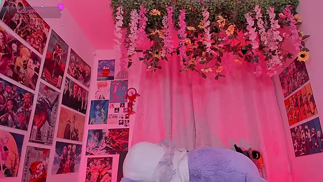 Snapshot of FluffyMelons chatting on February 26, 2026, 11:05 pm FluffyMelons online show from February 26, 2026, 11:05 pm