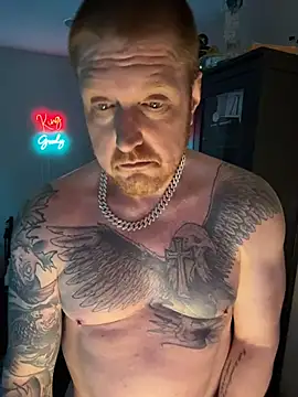 CloudyKingG online show from April 30, 2026, 9:30 pm