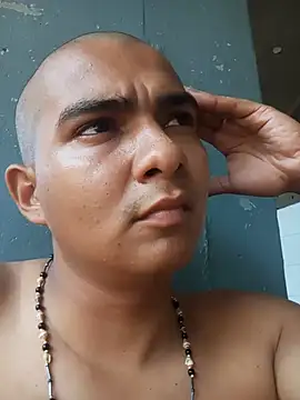 Snapshot of DeivanR_6 chatting on July 15, 2026, 7:10 pm DeivanR 6 online show from July 15, 2026, 7:10 pm