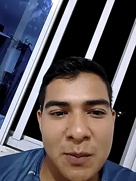Snapshot of DeivanR_6 chatting on November 3, 2025, 2:17 am DeivanR 6 online show from November 3, 2025, 2:17 am