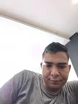 Snapshot of DeivanR_6 chatting on November 13, 2025, 12:53 pm DeivanR 6 online show from November 13, 2025, 12:53 pm
