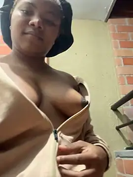 Snapshot of chocolatito-ho chatting on March 21, 2026, 3:19 am chocolatito-ho online show from March 21, 2026, 3:19 am