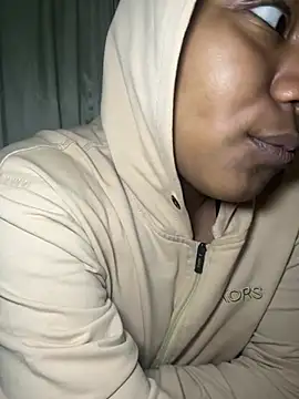 Snapshot of chocolatito-ho chatting on March 7, 2026, 3:35 am chocolatito-ho online show from March 7, 2026, 3:35 am