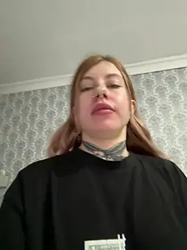 Nancyhot777 online show from February 5, 2026, 1:18 pm