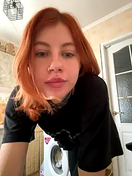 Nancyhot777 online show from December 1, 2025, 10:49 am