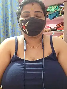 lathikaqueentamil online show from October 13, 2025, 7:48 pm