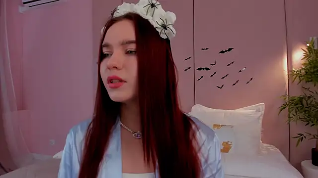 NoraHaynes online show from October 27, 2025, 3:07 am