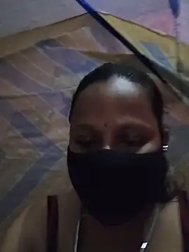 shalubhabhi69 online show from December 2, 2025, 7:15 pm