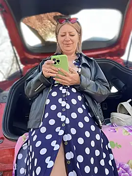 Snapshot of Milena-MilfaXXX chatting on April 2, 2026, 4:08 am Milena-MilfaXXX online show from April 2, 2026, 4:08 am